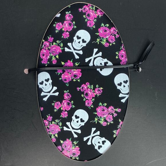 Betsey Johnson Pro Collection Wet/Dry Hair Detangler Brush - Picture 5 of 6